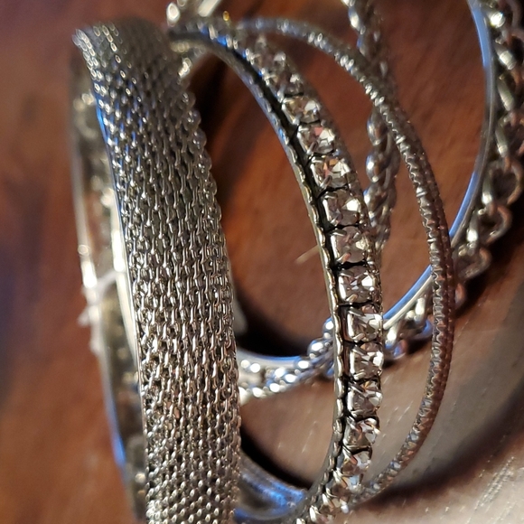 7pc. Silver bangles - Picture 2 of 7